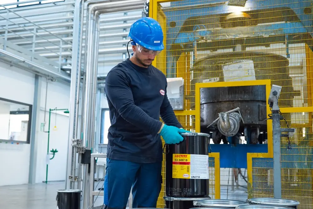 
24 tons of the high-performance adhesive Loctite EA 9497 bond stone and steel and ensue long-term structural durability.
